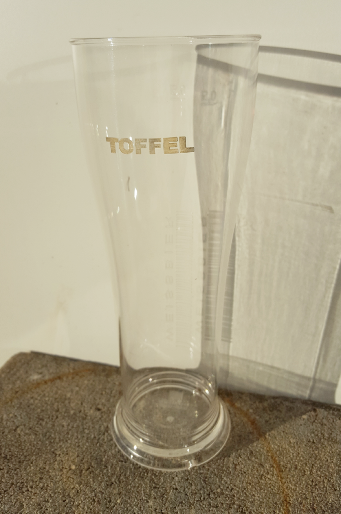 Für Camper die gern Hefebier trinken Pflicht - fast unkaputtbares Hefeglas aus Plastik